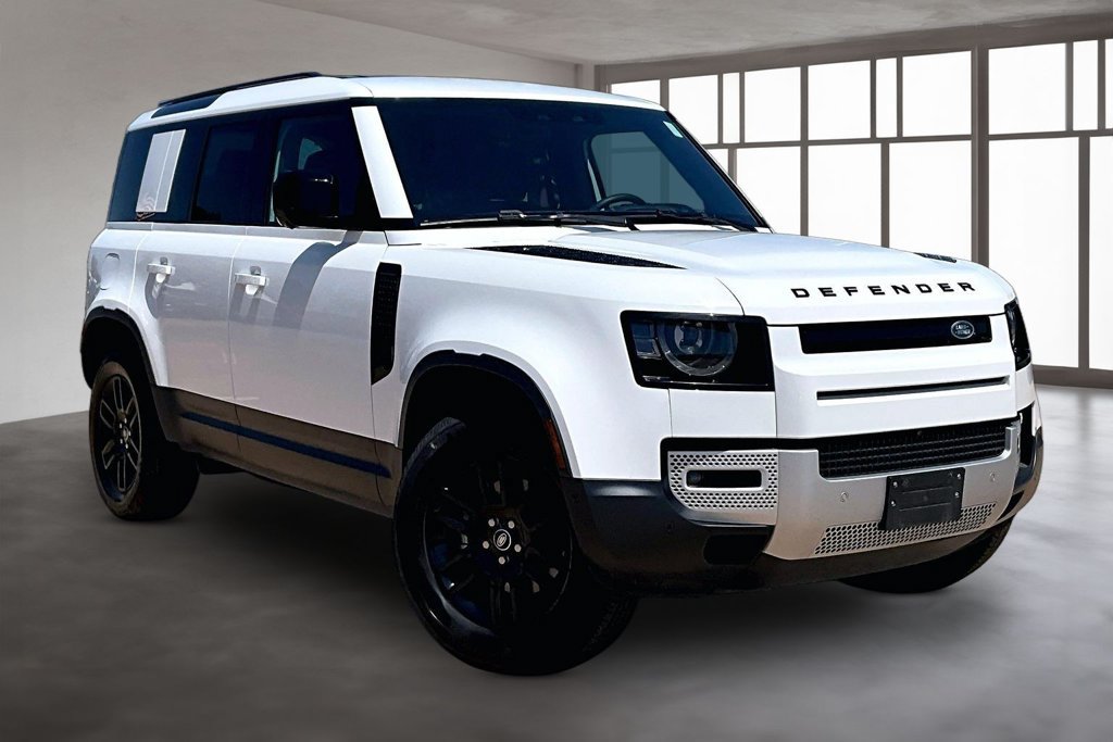 Used 2025 Land Rover Defender 110 S AWD/4WD image 10