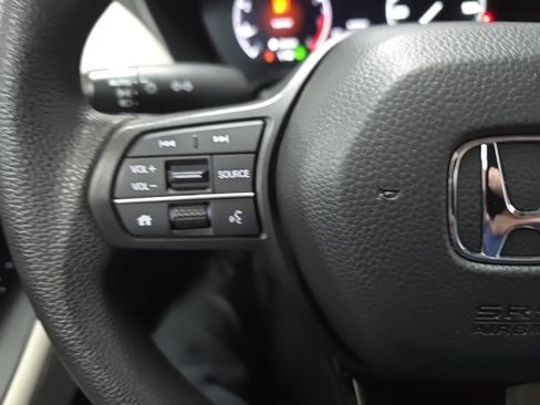 Used 2023 Honda HR-V LX image 19