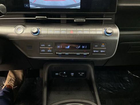 Used 2025 Hyundai Kona SEL AWD/4WD image 20