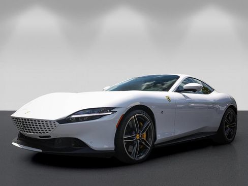 Certified 2023 Ferrari Roma RWD image 7