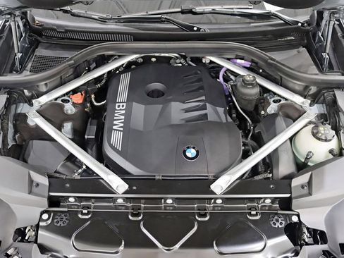 Used 2026 BMW X7 xDrive40i w/ M Sport Package AWD/4WD image 48