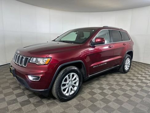 Used 2021 Jeep Grand Cherokee Laredo X AWD/4WD image 9