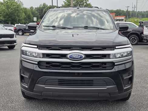 Used 2023 Ford Expedition XLT RWD image 3