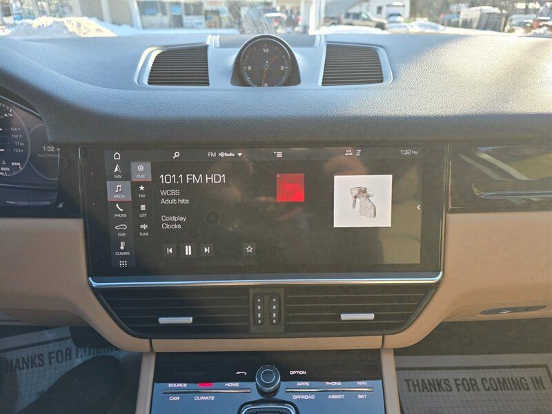 Used 2019 Porsche Cayenne AWD/4WD image 36