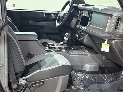 New 2026 Ford Bronco 2-Door AWD/4WD image 48