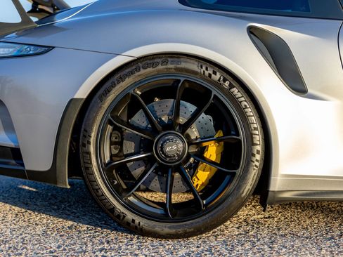 Used 2016 Porsche 911 GT3 RS image 35