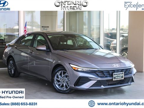 Certified 2024 Hyundai Elantra SEL FWD image 1