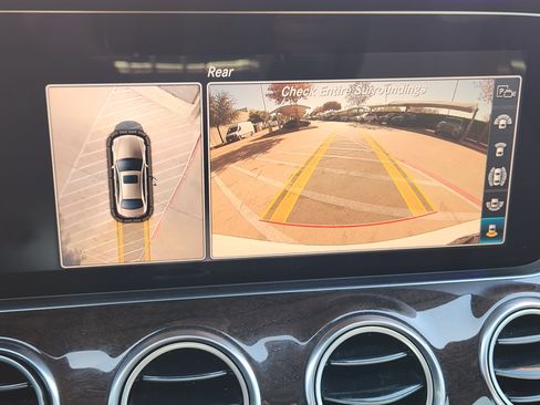 Used 2019 Mercedes-Benz E 300 E 300 image 16