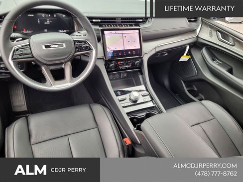 New 2025 Jeep Grand Cherokee L Overland w/ Luxury Tech Group IV AWD/4WD image 9
