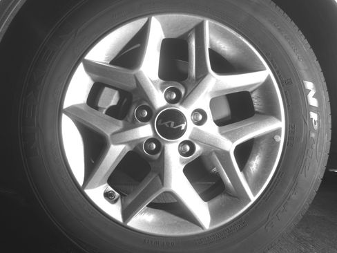 Used 2025 Kia Soul LX w/ LX Technology Package image 12