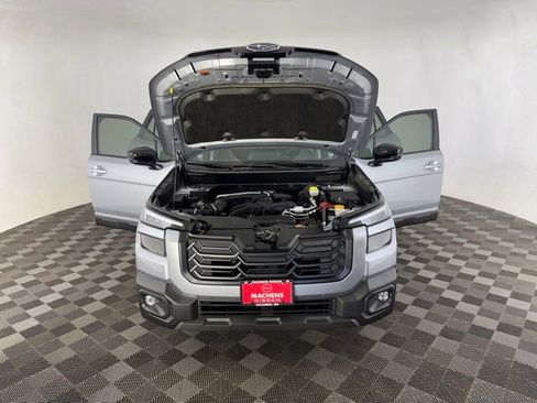 Used 2026 Subaru Outback Premium AWD/4WD image 11