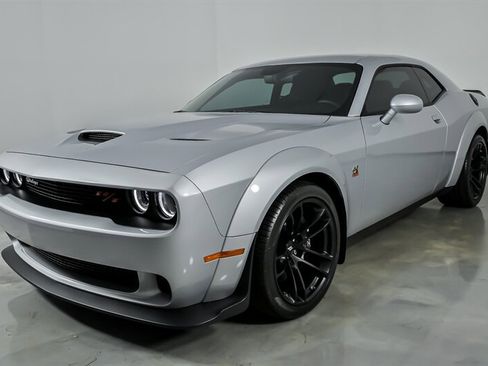 Used 2023 Dodge Challenger R/T Scat Pack RWD image 6