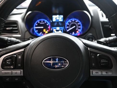 Used 2017 Subaru Outback 3.6R Limited image 16