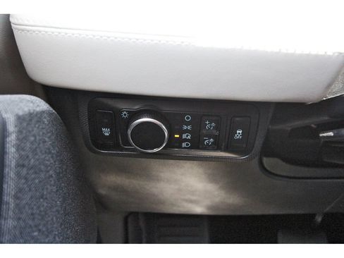 Used 2025 Ford Mustang Mach-E Premium RWD image 18