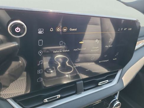 New 2026 Chevrolet Equinox LT w/ Safety and Technology Package FWD image 25