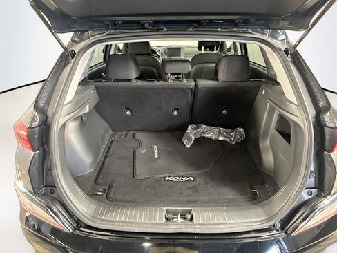 Used 2023 Hyundai Kona SE w/ Cargo Package image 35