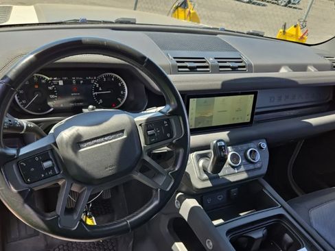 Used 2023 Land Rover Defender 90 X-Dynamic SE AWD/4WD image 3