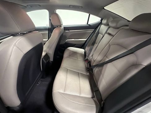 Used 2017 Hyundai Elantra Limited w/ Limited Tech Package 04 FWD image 16