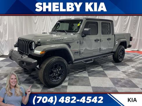 Used 2023 Jeep Gladiator Sport AWD/4WD image 1