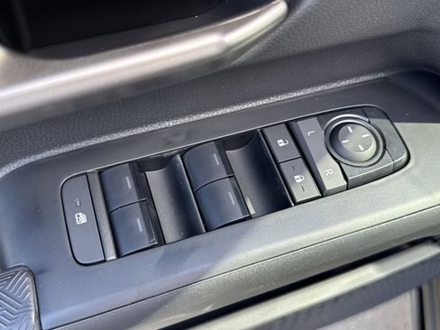 New 2025 Toyota Tacoma Limited AWD/4WD image 28