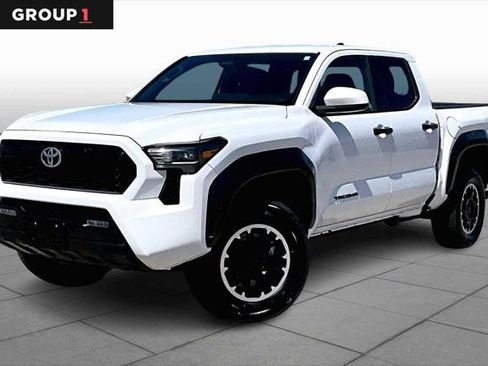 Certified 2024 Toyota Tacoma TRD Off-Road AWD/4WD image 1