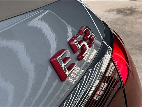 Used 2025 Mercedes-Benz E 53 AMG e 4MATIC Sedan image 28
