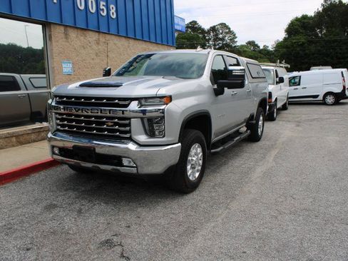 Used 2020 Chevrolet Silverado 2500 LTZ w/ LTZ Plus Package AWD/4WD image 3