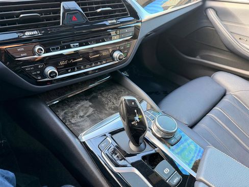 Used 2017 BMW 530i xDrive w/ Premium Package image 36