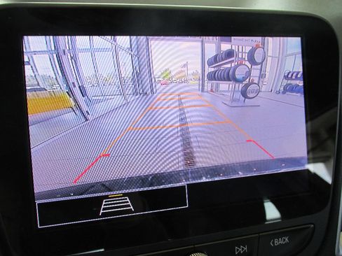 Used 2024 Chevrolet Malibu LT image 21