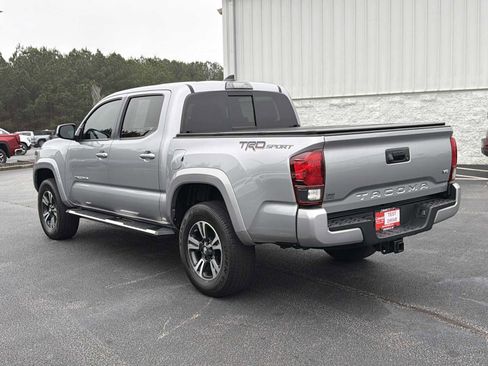 Used 2019 Toyota Tacoma TRD Sport image 23