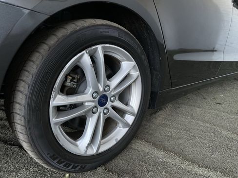 Used 2018 Ford Fusion S image 12