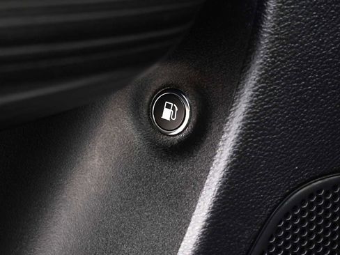 Used 2016 Jeep Cherokee Limited w/ Luxury Group image 22