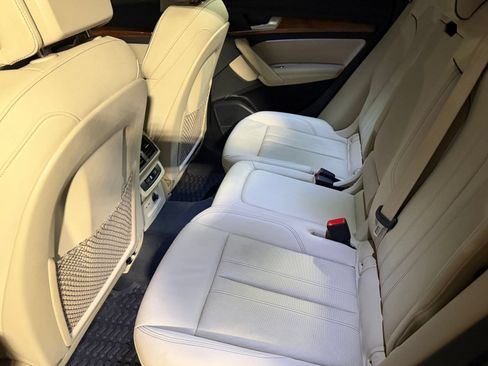Certified 2023 Audi Q5 2.0T Premium Plus w/ Premium Plus Package AWD/4WD image 24