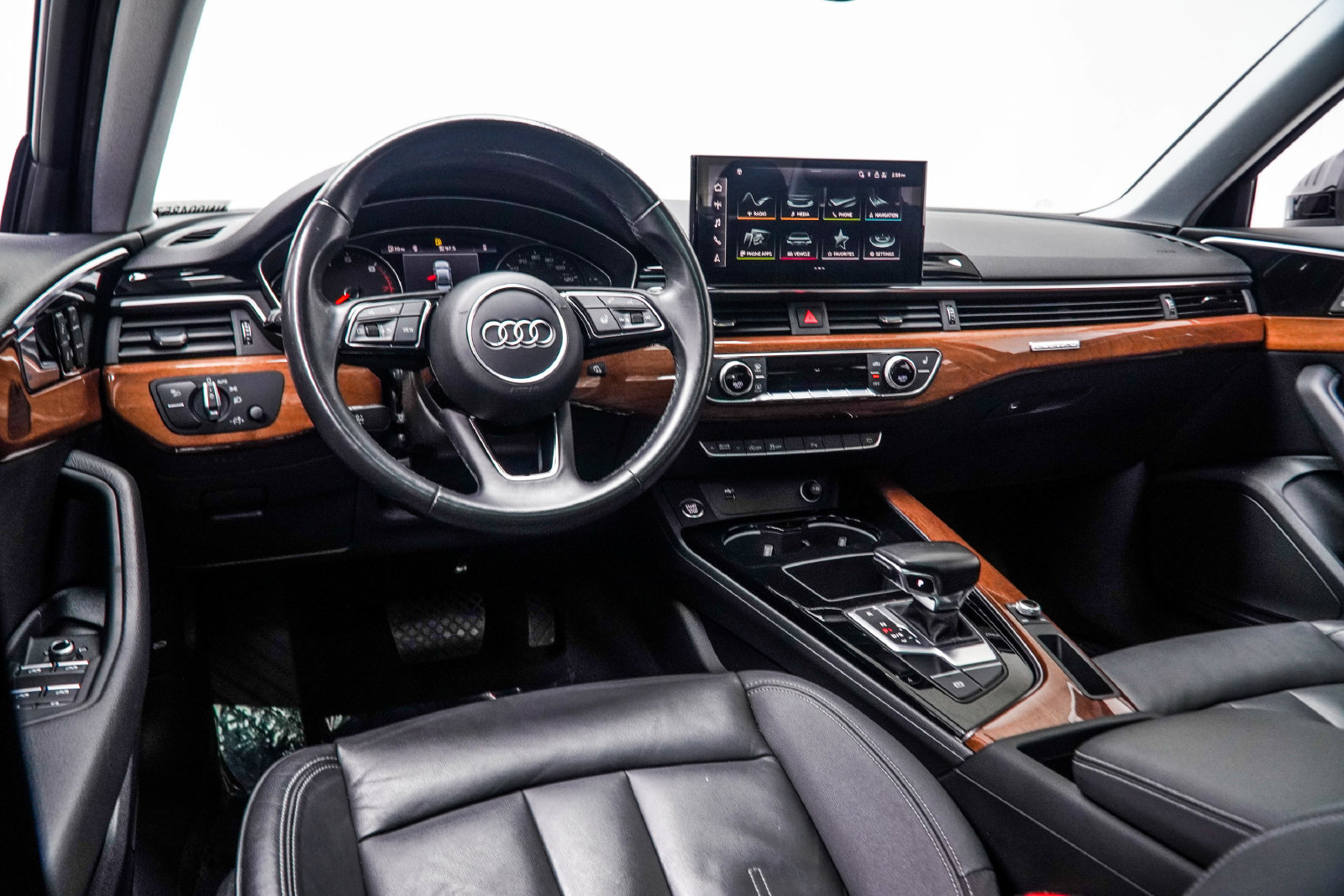 Used 2022 Audi A4 2.0T Premium w/ Convenience Package AWD/4WD image 17