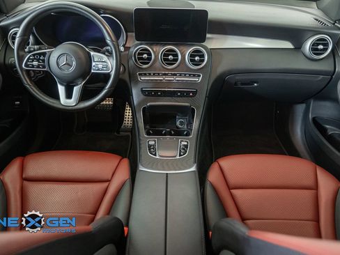 Used 2021 Mercedes-Benz GLC 300 4MATIC image 33