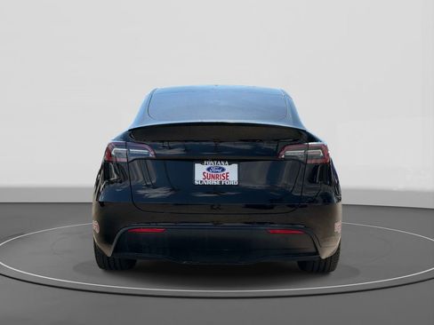 Used 2021 Tesla Model Y Performance image 5