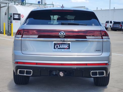 Used 2024 Volkswagen Atlas Cross Sport SEL Premium R-Line AWD/4WD image 6