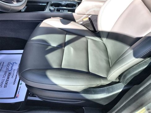 Used 2024 Lincoln Corsair AWD image 12