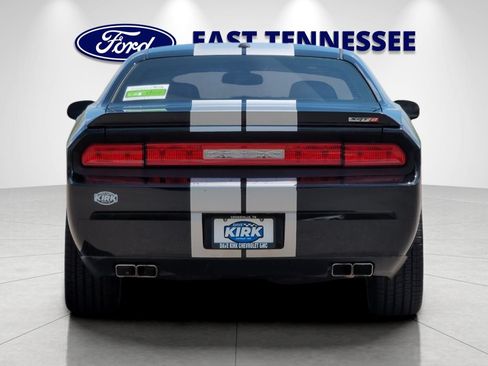 Used 2012 Dodge Challenger SRT8 RWD image 4