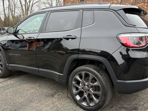 Used 2021 Jeep Compass Latitude AWD/4WD image 6
