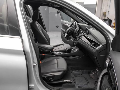 Used 2021 BMW X1 xDrive28i w/ Premium Package image 32