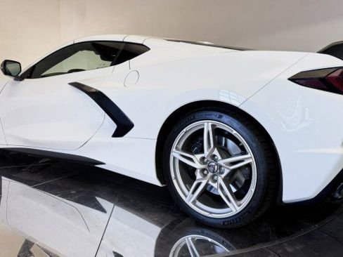 Used 2023 Chevrolet Corvette Stingray Premium Cpe w/ Z51 Performance Package image 22