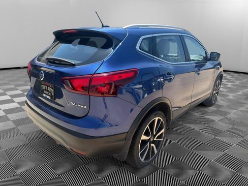 Used 2018 Nissan Rogue Sport SL w/ SL Premium Package AWD/4WD image 3