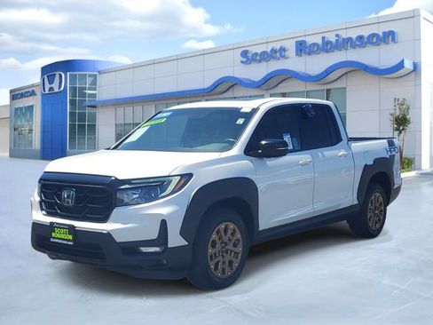 Certified 2021 Honda Ridgeline Black Edition image 2