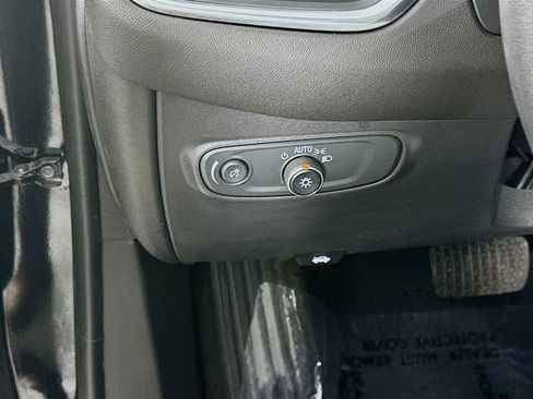 Used 2024 Chevrolet Equinox LS w/ Driver Confidence II Package FWD image 15