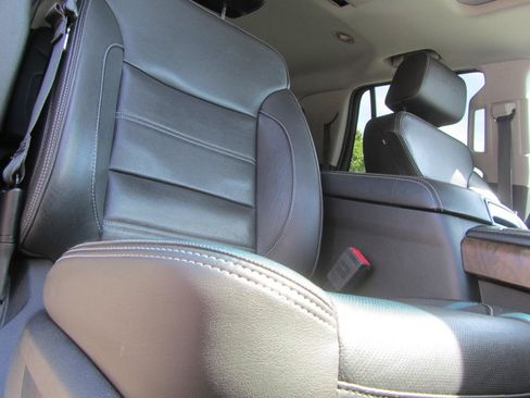Used 2019 GMC Yukon Denali Ultimate w/ Denali Ultimate Package AWD/4WD image 23