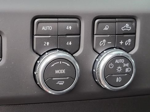 New 2026 GMC Sierra 2500 AT4 w/ AT4 Premium Plus Package image 25