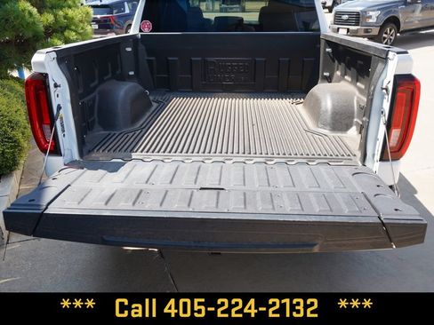 Used 2025 GMC Sierra 1500 SLT RWD image 17