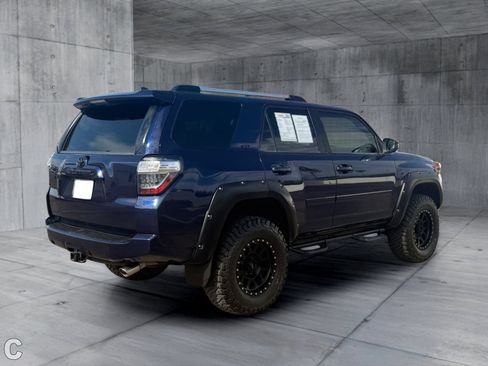 Used 2019 Toyota 4Runner SR5 AWD/4WD image 6