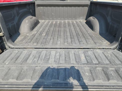 Used 2020 RAM 1500 Limited w/ Black Appearance Package AWD/4WD image 24